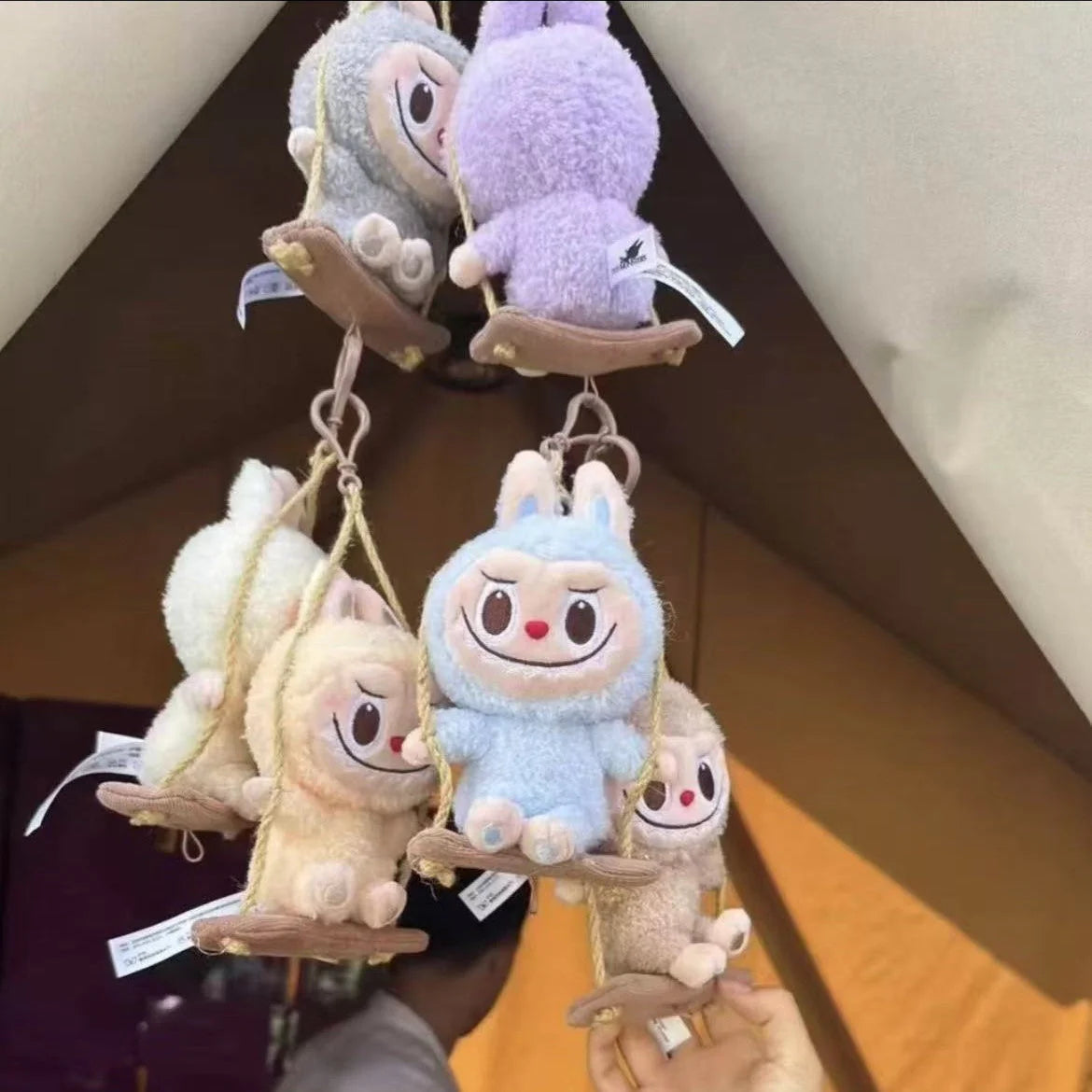 The Monsters Playing on the Swing Plush Pendant Blind Box & ブラコンをぶら下がるラブブ